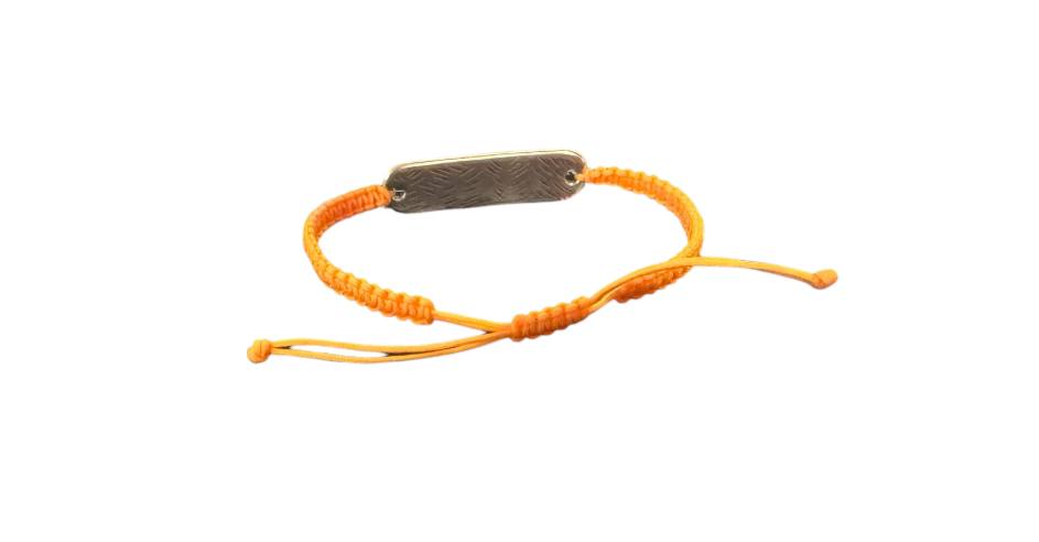 Makramee Armband „Gone Offline“ – Orange & Silber | Handgefertigtes Statement-Armband für Deine Auszeit