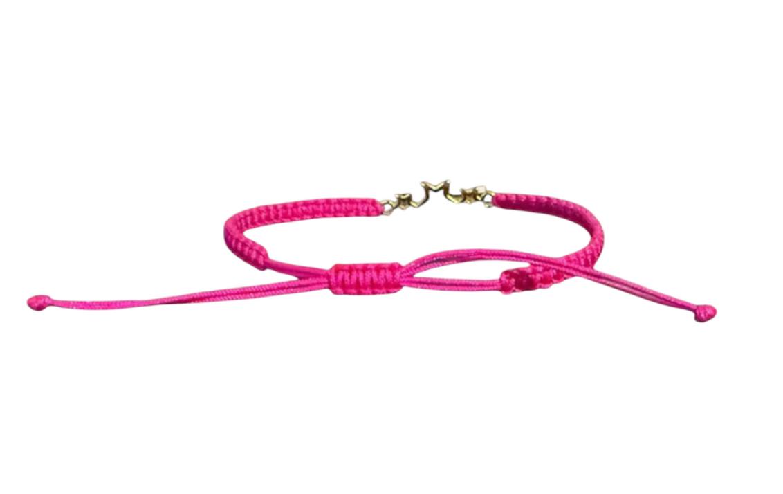 Handgefertigtes Makramee-Armband mit goldfarbenem Stern-Anhänger – personalisierbar & verstellbar | Symbolischer Schmuck für Damen & Herren (G2)
