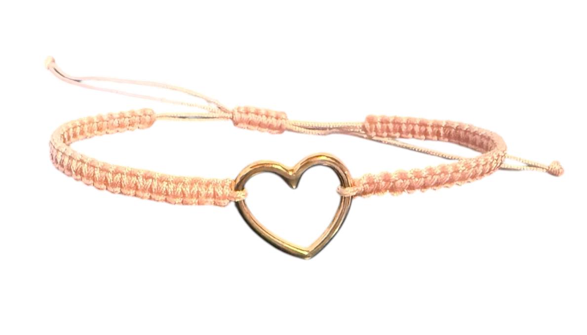 Handgefertigtes Makramee-Armband mit rosegoldfarbenem Herz – Individuell anpassbar in Farbe & Größe (R13)