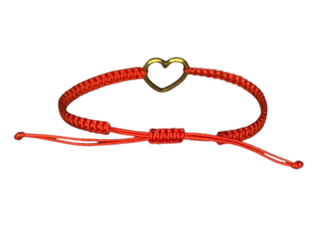 Handgefertigtes Makramee-Armband mit bronzefarbenem Herz – Individuell anpassbar in Farbe & Größe (B3)