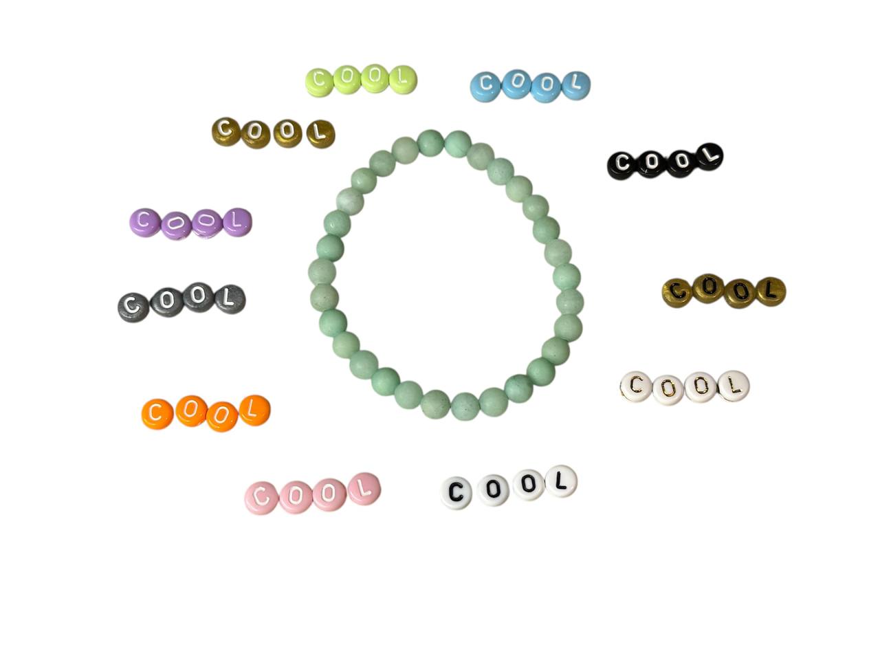 Handgefertigtes grünes Jadeperlenarmband – Personalisiert mit Namen oder ohne – Elastisch & in verschiedenen Größen (XS bis XL) (002)