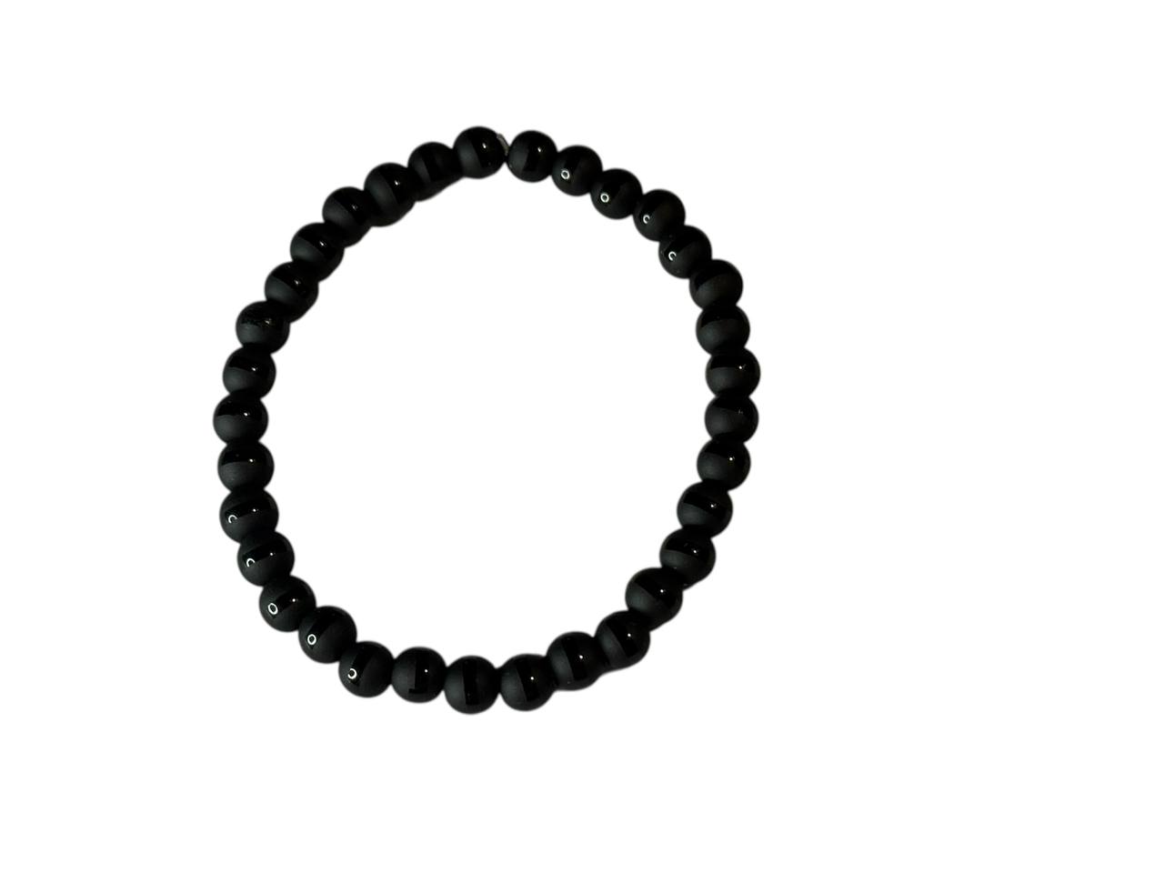 Handgefertigtes Natursteinarmband – Schwarz – Personalisierbar mit Wunschname – Elastisch & Stylisch (018)