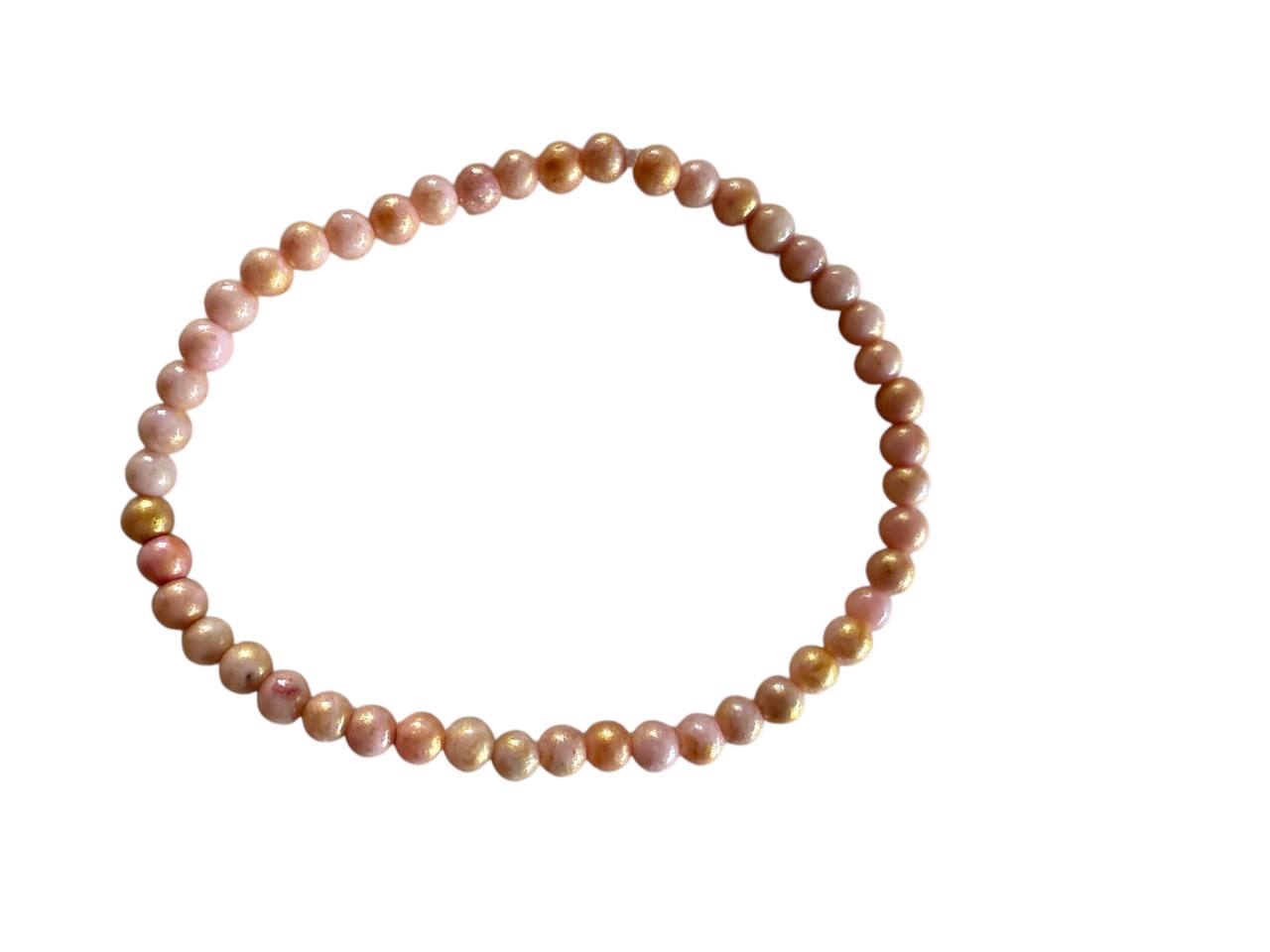 Handgefertigtes Glasperlen-Armband in Aprikose & Rosa – Personalisiert mit Wunschname – Elastisch in 5 Größen (035)