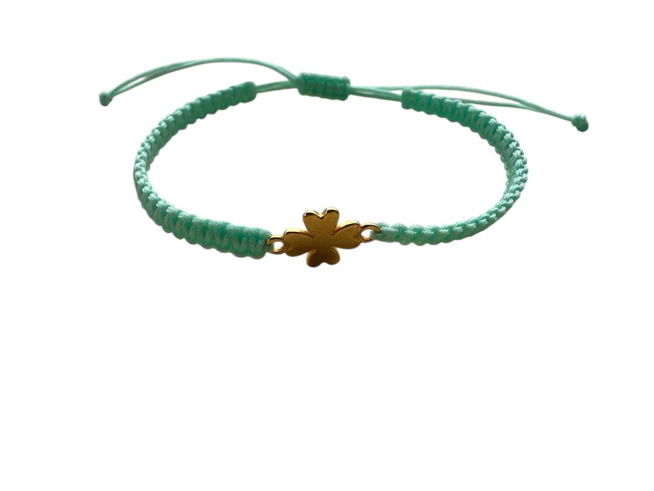 Makramee Armband mit Kleeblatt – Gold – Dein handgemachter Glücksbringer in Wunschfarbe & Größe (G18)