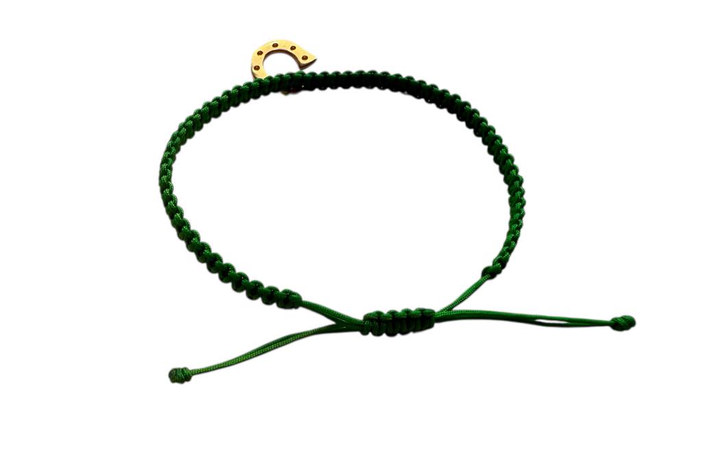 Handgemachtes Makramee Armband mit Hufeisen Anhänger – Glücksbringer aus Gold – Viele Farben & Größen (G23)