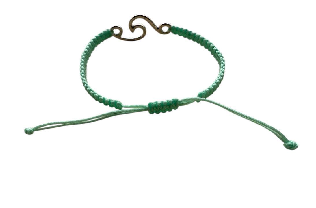 Makramee Armband mit silberner Welle – Mintgrün – Handgemacht – Maritimes Armband – LiSoEl