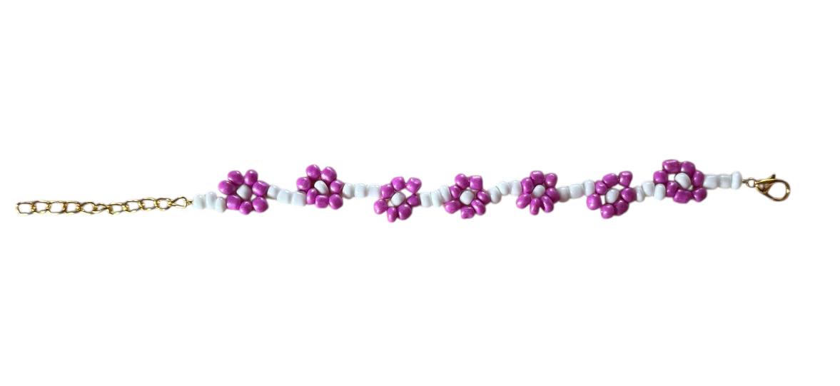 Handgefertigtes Perlenarmband mit weißen & pinken Perlenblumen – Goldverschluss | Größen XS-XL + 4cm Verlängerung