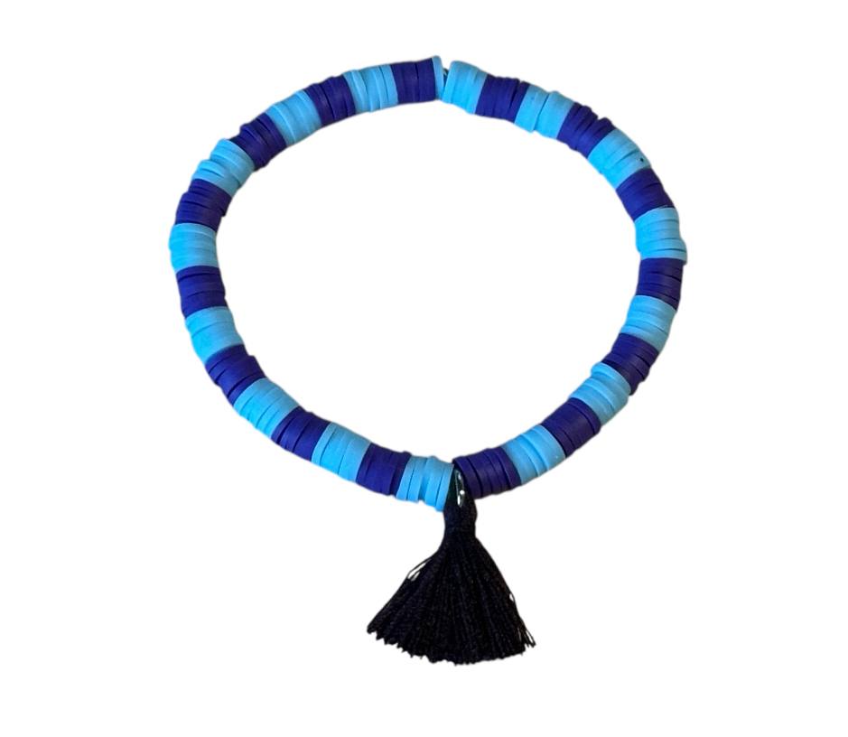 Elastisches Perlenarmband Blau & Lila mit Quaste – Handgemacht aus Tonperlen – Boho Stil