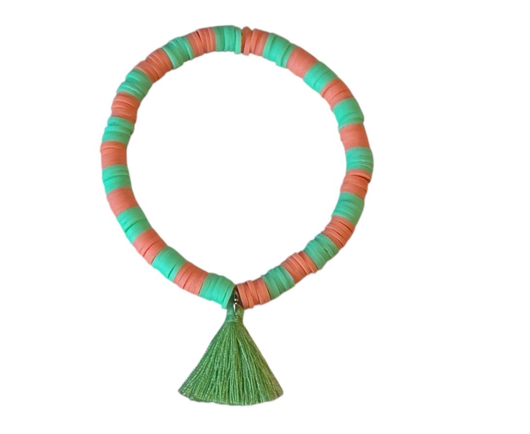 Handgemachtes Ton-Perlenarmband in Grün & Orange mit Quaste – Boho-Stil