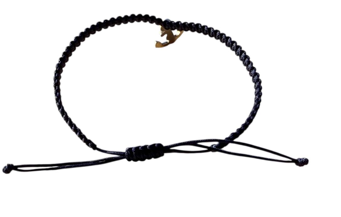 Makramee Armband mit Anker-Anhänger in Silber – maritimer Schmuck in Dunkelblau