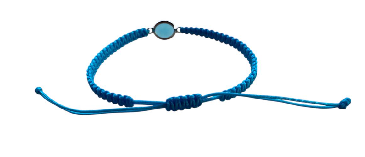 Makramee Armband mit blauem Glasstein đ Handgemacht & verstellbar | Silberfarbener Anhänger