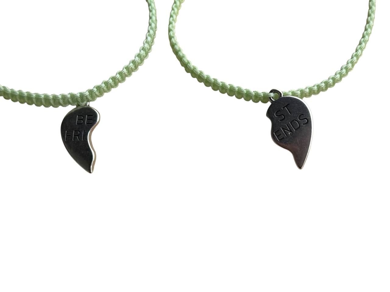 Makramee Armband Set „Best Friends“ 💚 | 2-teilig | Halbes Herz Anhänger in Silber | Handgemacht | Mintgrün