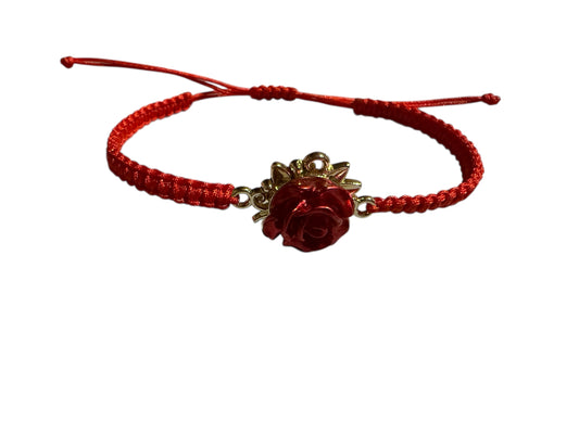 Makramee Armband Rose – Handgemacht | Gold-Roter Rosenanhänger | 38 Farben | XS–XL | Verstellbar | Boho Schmuck