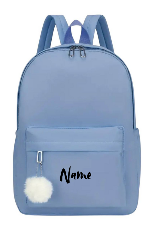Blauer Rucksack mit Weißem Bommel 🎒✨ – Personalisiert & Stylisch