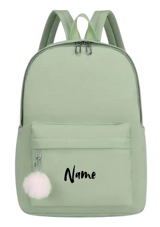 Grüner Rucksack mit Weißem Bommel 🎒🍃 – Stylisch & Personalisiert