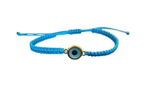 Handgefertigtes Makramee-Armband mit goldfarbenem Auge-Anhänger – personalisierbar & verstellbar | Symbolischer Schmuck für Damen & Herren (G11)