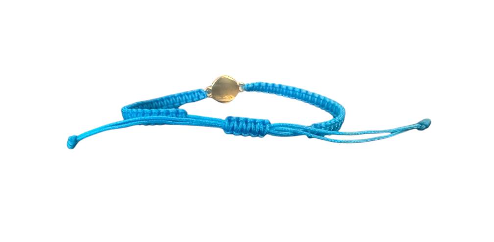 Handgefertigtes Makramee-Armband mit goldfarbenem Auge-Anhänger – personalisierbar & verstellbar | Symbolischer Schmuck für Damen & Herren (G11)