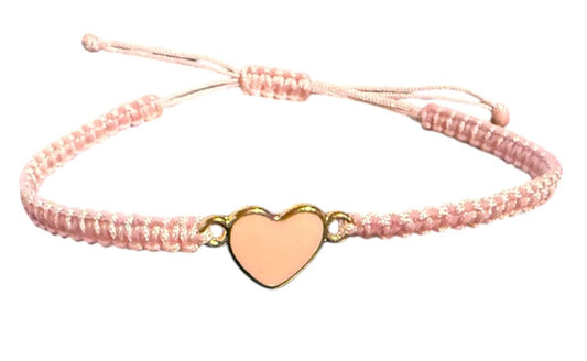 Handgefertigtes Makramee-Armband mit goldfarbenem Herz – personalisierbar & verstellbar | Symbolischer Schmuck für Damen (G15)