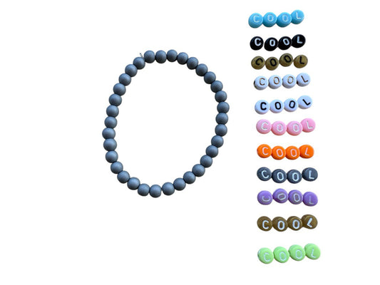 Grau Naturstein Perlenarmband – Handgemacht & Personalisiert – Elastisch in 5 Größen (024)