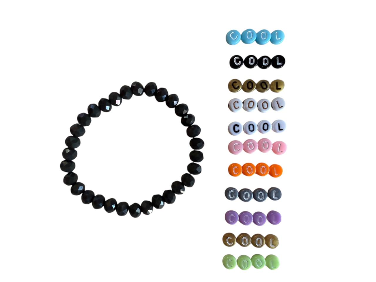 Schwarzes Glasperlen-Armband – Handgefertigt & Personalisiert – Elastisch in 5 Größen (034)