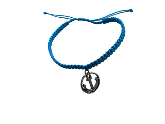 Handgefertigtes Makramee Armband „Anker“ – Blau & Silber Anhänger (15x15mm)