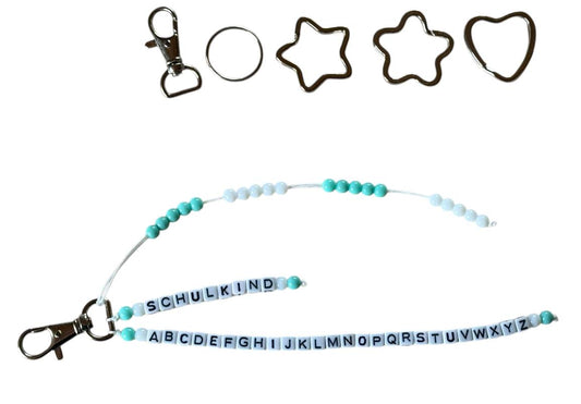 Personalisierte ABC- & Rechenkette in Türkis-Weiß – Handgefertigtes Geschenk zur Einschulung