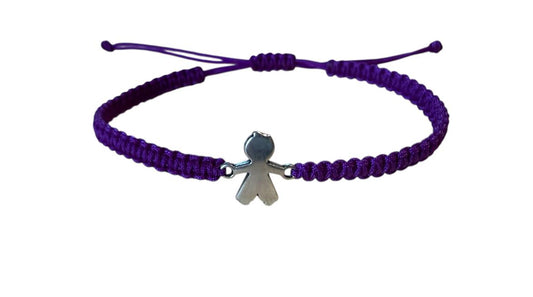 Makramee Armband mit silbernem Kind-Anhänger – personalisierbar & handgefertigt (S33)