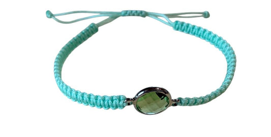 Makramee Armband „Glasblick“ in Mintgrün 💚 – Handgemacht mit silber-grünem Glasanhänger