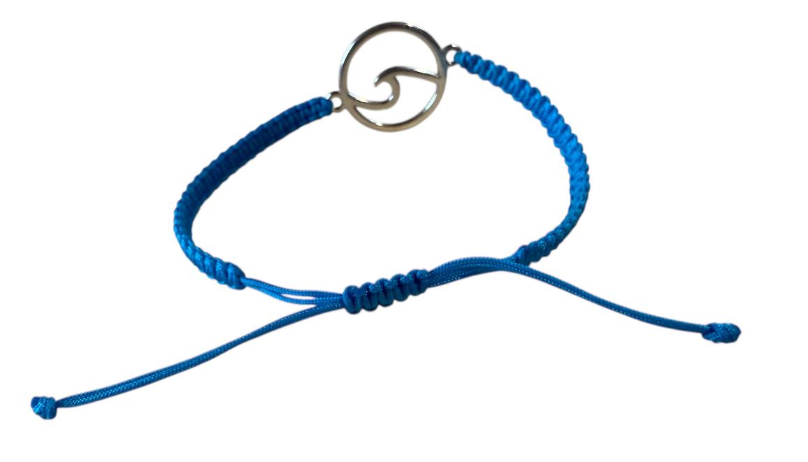 Makramee Armband Welle 🌊 | Handgemacht in Blau & Silber | Verstellbar 16–20 cm