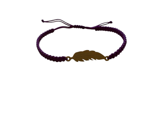 Makramee Armband mit goldener Feder – verstellbar – personalisierbar – handgemacht – Symbol für Freiheit – LiSoEl (G30)