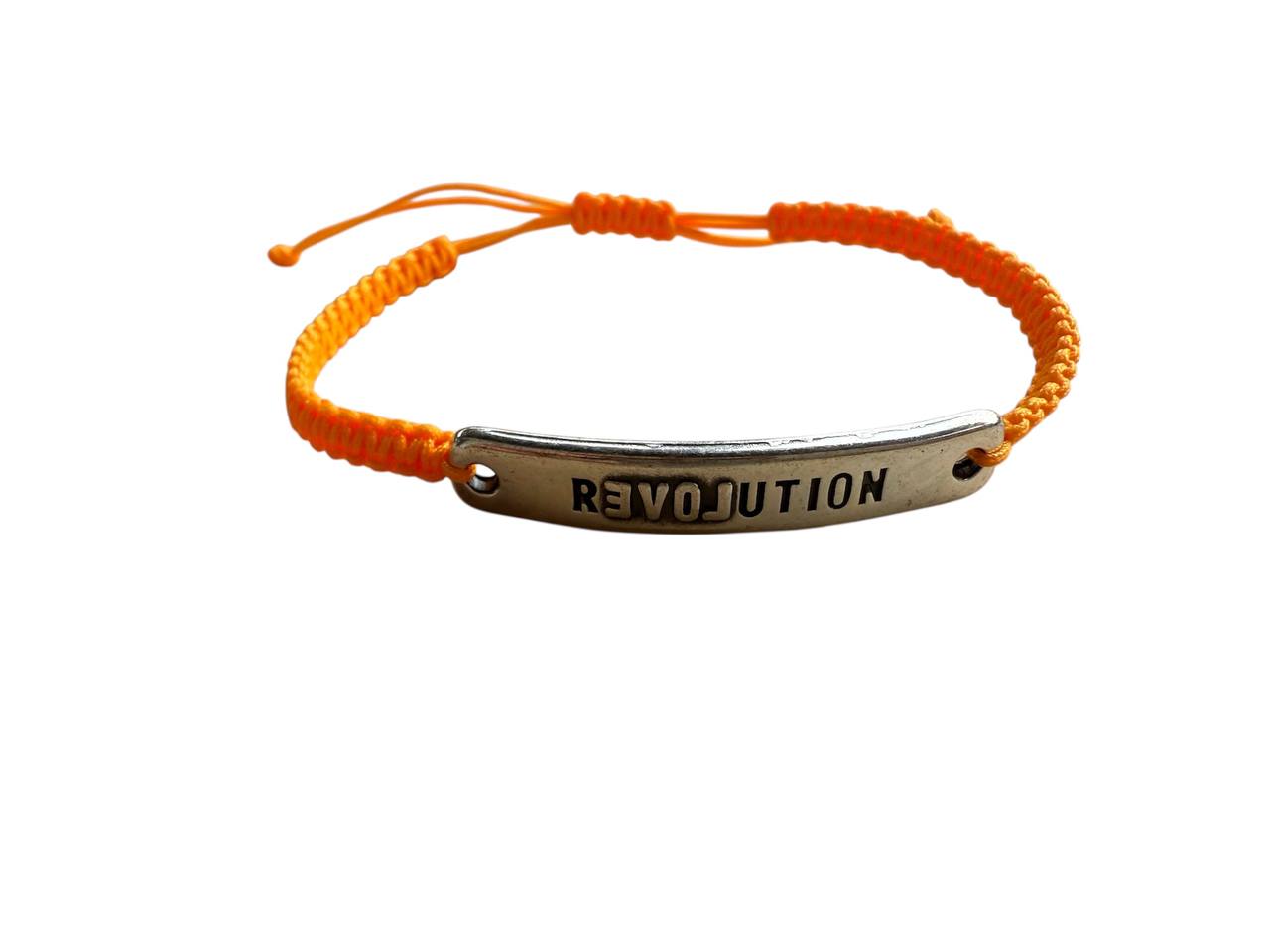 Handgefertigtes Makramee Armband „REVOLUTION“ Silber Anhänger ✊ 38 Farben & Größen (S53)