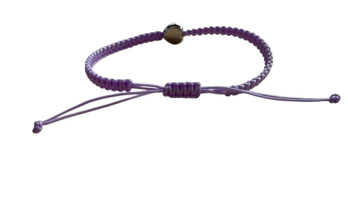 Handgefertigtes Makramee Armband mit Silber-Herz – Flieder & Verstellbar 16-20cm