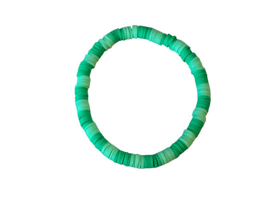 Handgemachtes Perlenarmband aus Ton – Hellgrün & Grün – Elastisch & Größenwahl