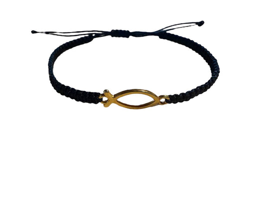 Makramee Armband Schwarz mit Goldfisch-Anhänger | Handgemacht & verstellbar 16–20 cm