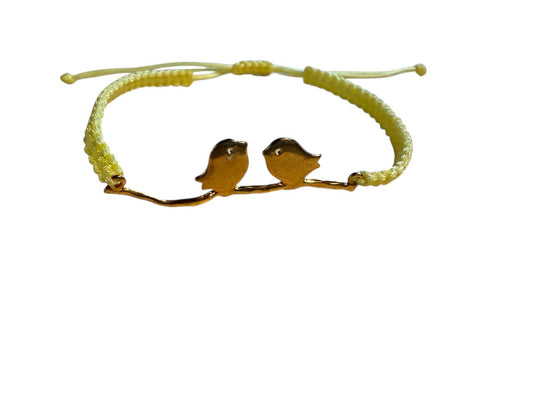Makramee Armband Gelb mit Gold Spatzen Anhänger | Handgemacht & verstellbar