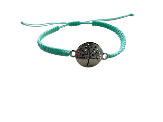 Handgemachtes Makramee Armband mit Lebensbaum 🌿 – Mintgrün & Silber – Symbol für Wachstum & Stärke