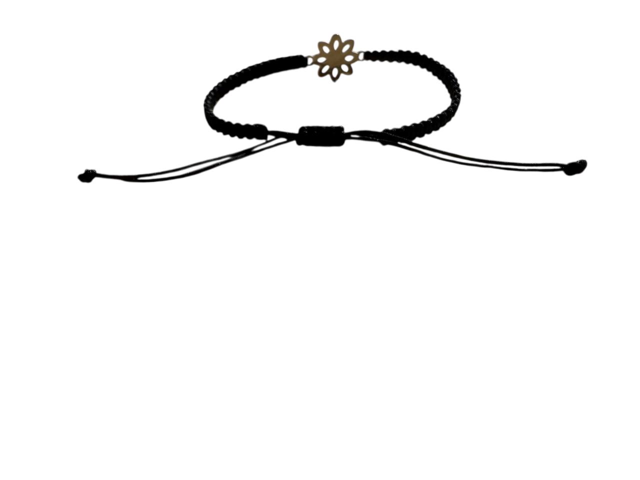 Makramee-Armband mit Blumenanhänger 🌸 | Handgefertigt | Schwarz & Silber | Verstellbar 16–20 cm