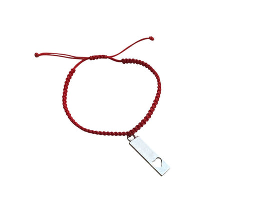 Makramee Armband mit Rechteck-Herz Anhänger ❤ | Handgemacht & Verstellbar | In 38 Farben erhältlich
