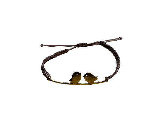 Makramee Armband „Vögel auf Ast“ | Handgemacht | Verstellbar 16–20 cm | Hellbraun & Gold