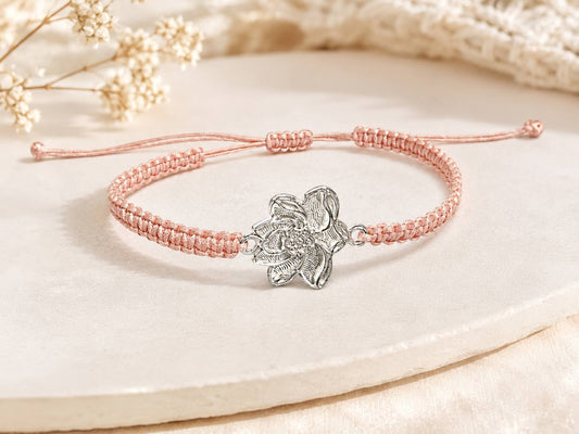 Makramee Armband Lotusblüte – Verstellbares Armband aus Edelstahl | Boho Schmuck | 38 Bandfarben | 5 Größen