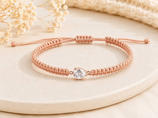 Makramee Armband mit Tropfen-Glasstein – Verstellbares Edelstahl Armband in Roségold | Boho Schmuck | 38 Bandfarben | 5 Größen