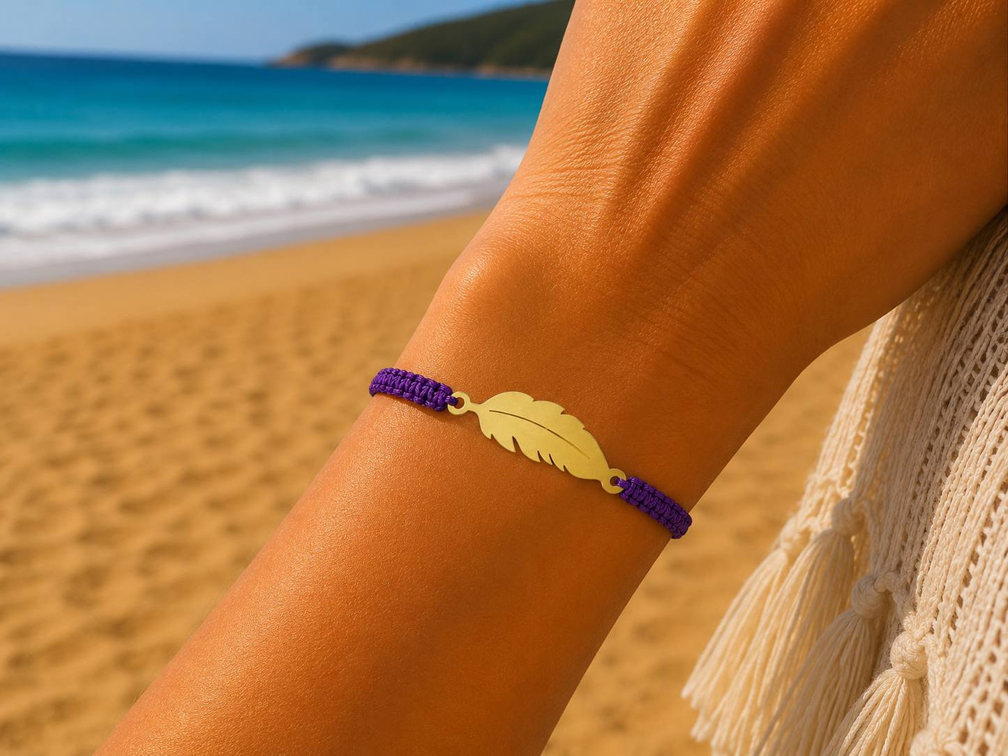 Makramee Armband Feder Gold – Verstellbares Edelstahl Armband | 38 Bandfarben & 5 Größen