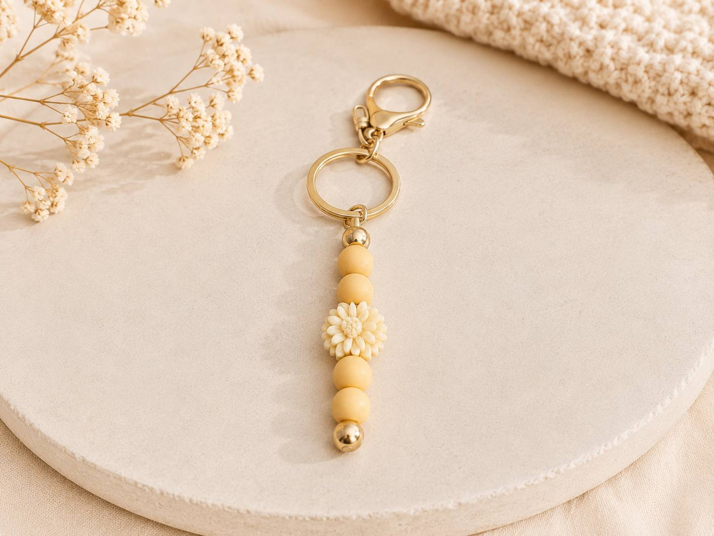 Blumen Schlüsselanhänger Beige – Edelstahl & Silikon Taschenanhänger | Gänseblümchen Anhänger 15 cm