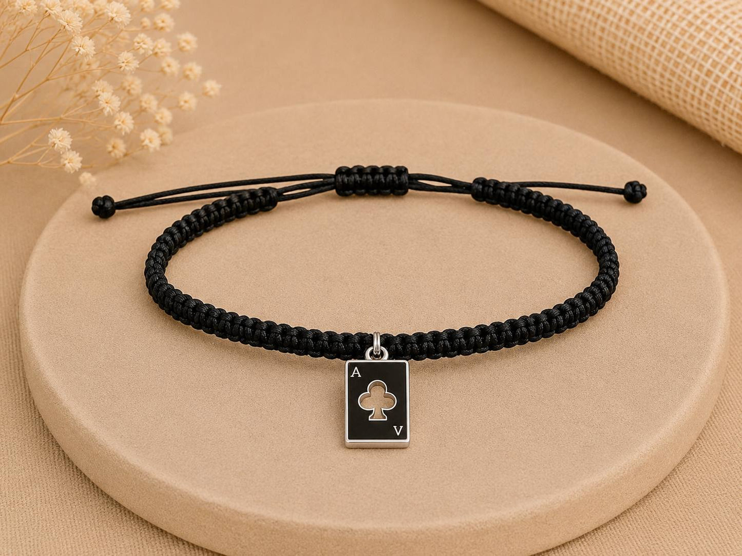 Makramee Armband Pik Ass Silber – Verstellbares Edelstahl Armband | 38 Bandfarben & 5 Größen