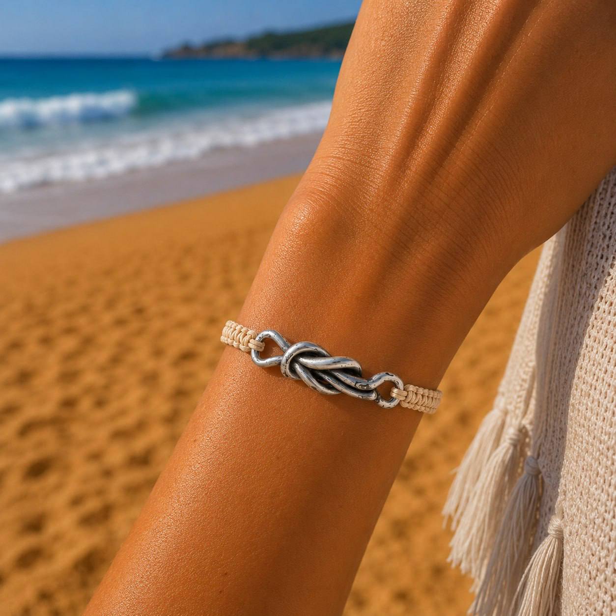 Makramee Armband Unendlichkeitsknoten Silber – Handgefertigtes Edelstahl Wunscharmband | Verstellbares Freundschaftsarmband | 38 Bandfarben
